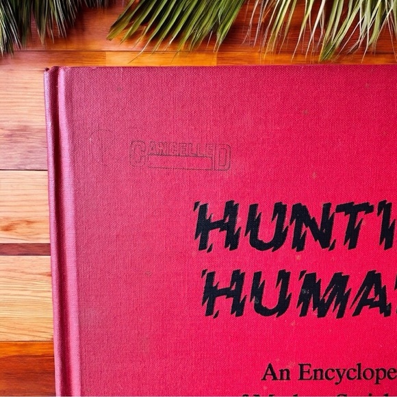 Hunting Humans: An Encyclopedia of Modern Serial Killers - 1990 Hardcover - Picture 5 of 11